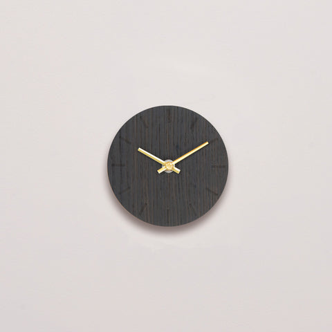 Dark Oak vægur - Ø12cm