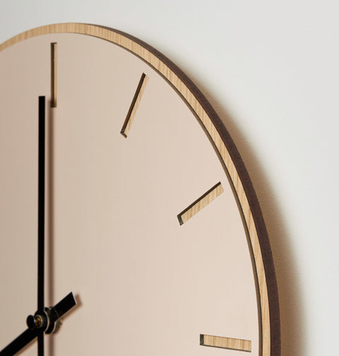 Powder Oak vægur – Ø28/Ø38 cm