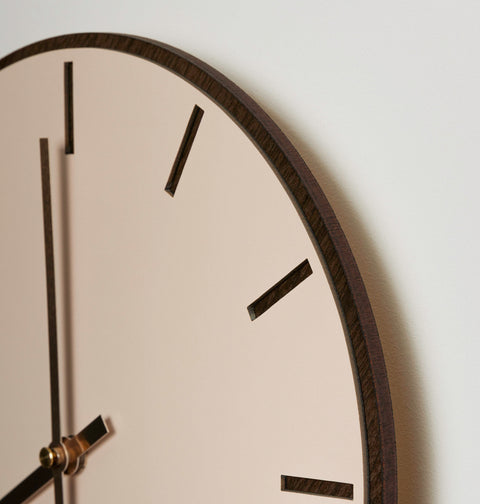 Powder Dark Oak vægur – Ø28/Ø38 cm