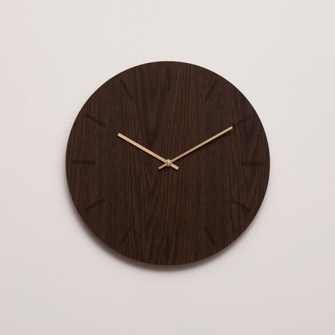 Dark Oak vægur – Ø28/Ø38 cm