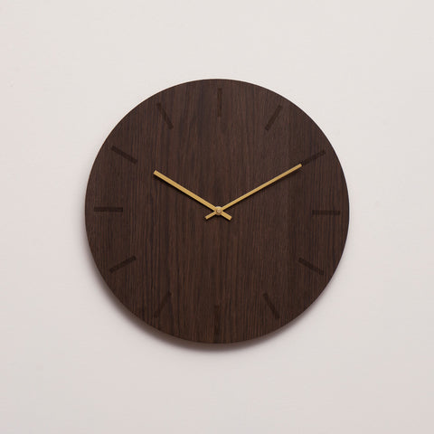 Dark Oak vægur – Ø28/Ø38 cm