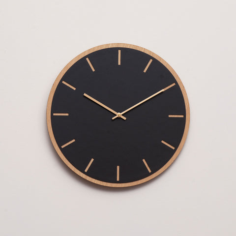 Nero Oak vægur – Ø28/Ø38 cm