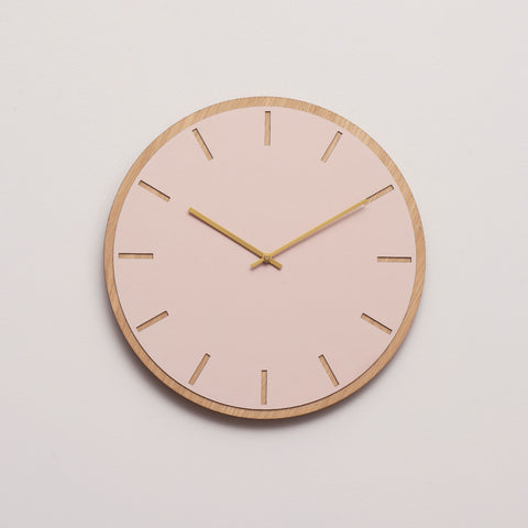 Powder Oak vægur – Ø28/Ø38 cm