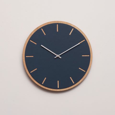 Smokey Blue Oak vægur – Ø28/Ø38 cm