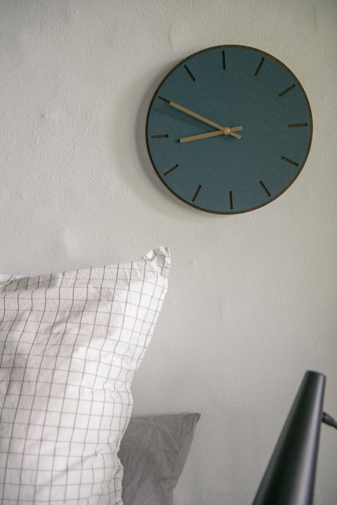 Smokey Blue Dark Oak vægur – Ø28/Ø38 cm