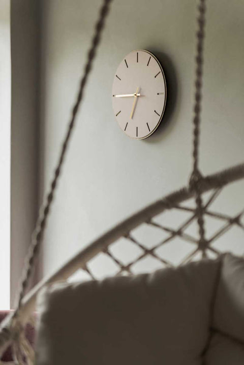 Powder Oak vægur – Ø28/Ø38 cm