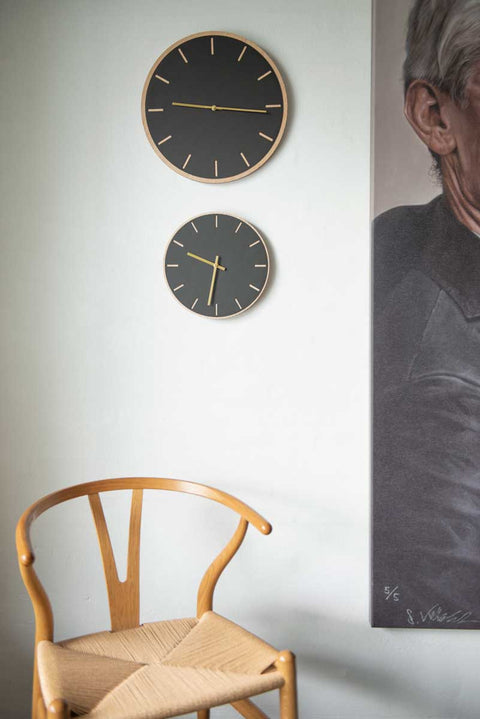 Nero Oak vægur – Ø28/Ø38 cm